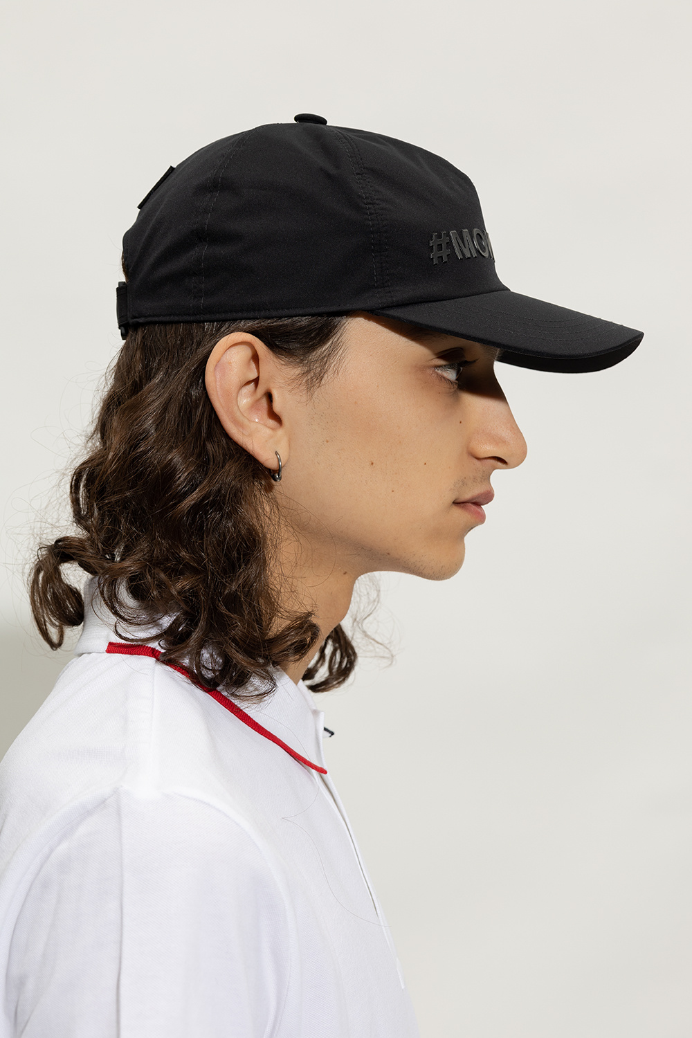 モンクレールMoncler Grenoble Day-Namic Bucket Hatキャップ Moncler GRENOBLE DAY-NAMIC Nylon Bucket Hat with Monogram